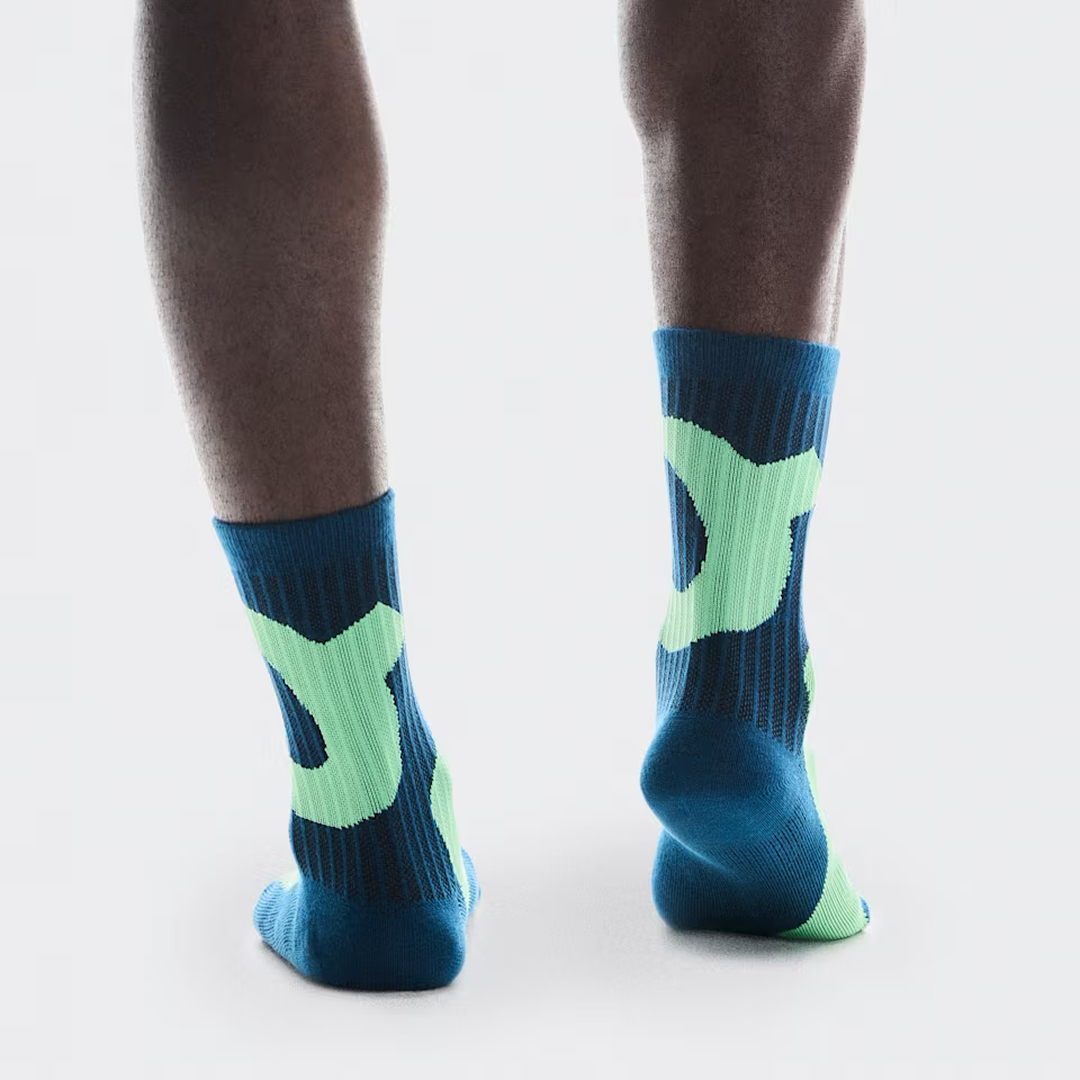 On Unisex's Liquid Logo Sock High 2P