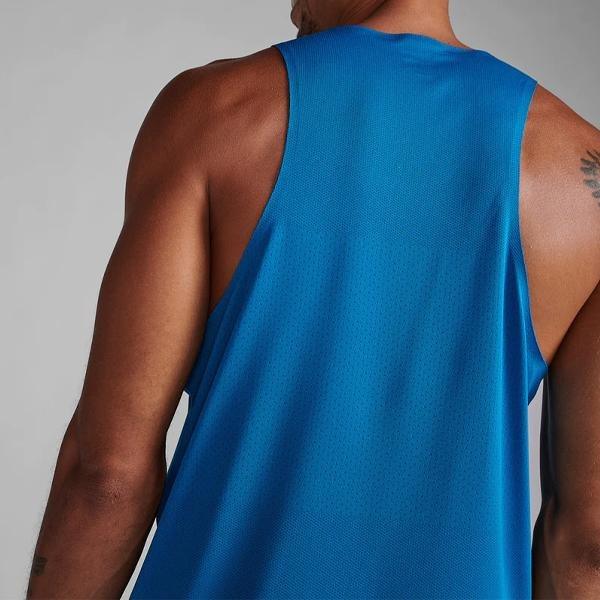 2XU Men's Light Speed Tech Singlet - Cam2