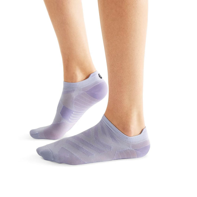 On Women's Performance Low Sock (Lavender