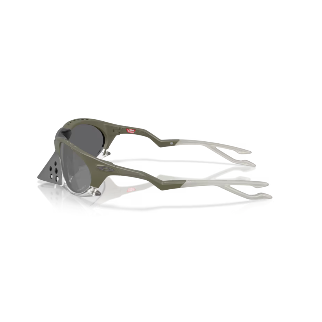 Oakley Plantaris Sunglasses 0OO9437-943707