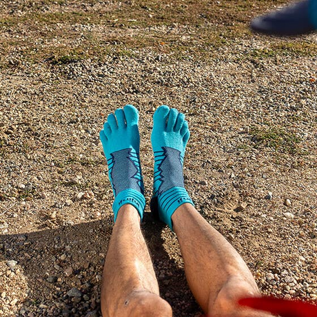 Injinji - injinji Unisex's Ultra Run Mini‑Crew Socks (401130) - Cam2 