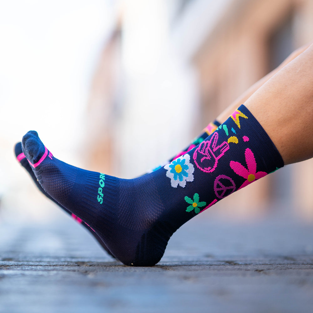 Sporcks - Sporcks Peace And Love Running Socks - Cam2 