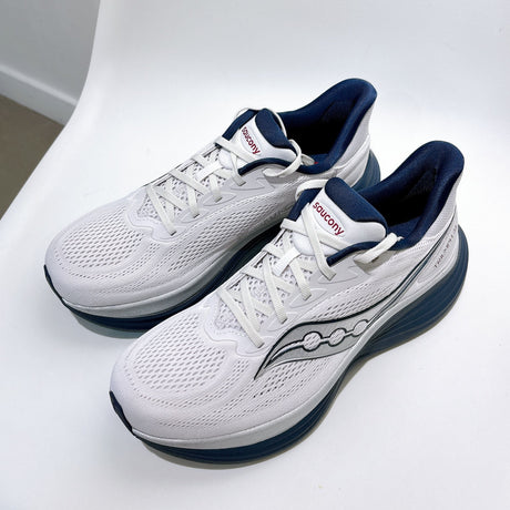 Saucony - Saucony Unisex's Triumph 24 Road Running Shoes - Cam2 
