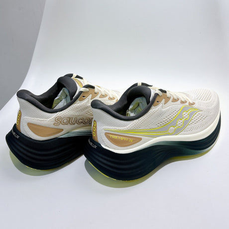 Saucony - Saucony Unisex's Triumph 24 Road Running Shoes - Cam2 