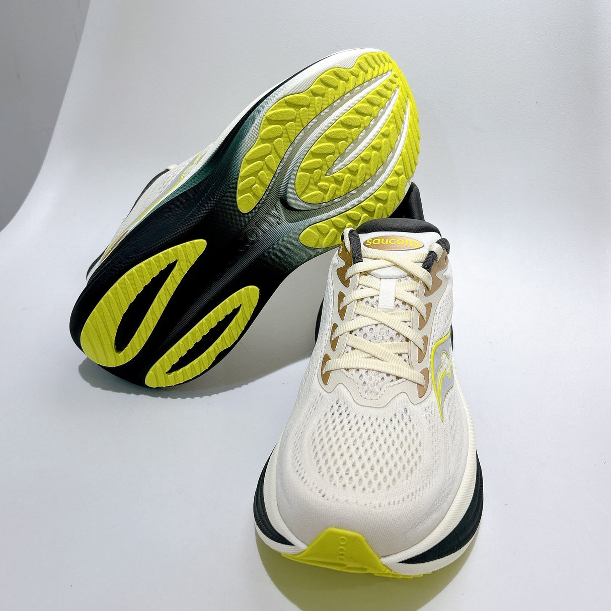 Saucony - Saucony Unisex's Triumph 24 Road Running Shoes - Cam2 