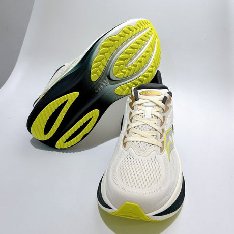 Saucony - Saucony Unisex's Triumph 24 Road Running Shoes - Cam2 
