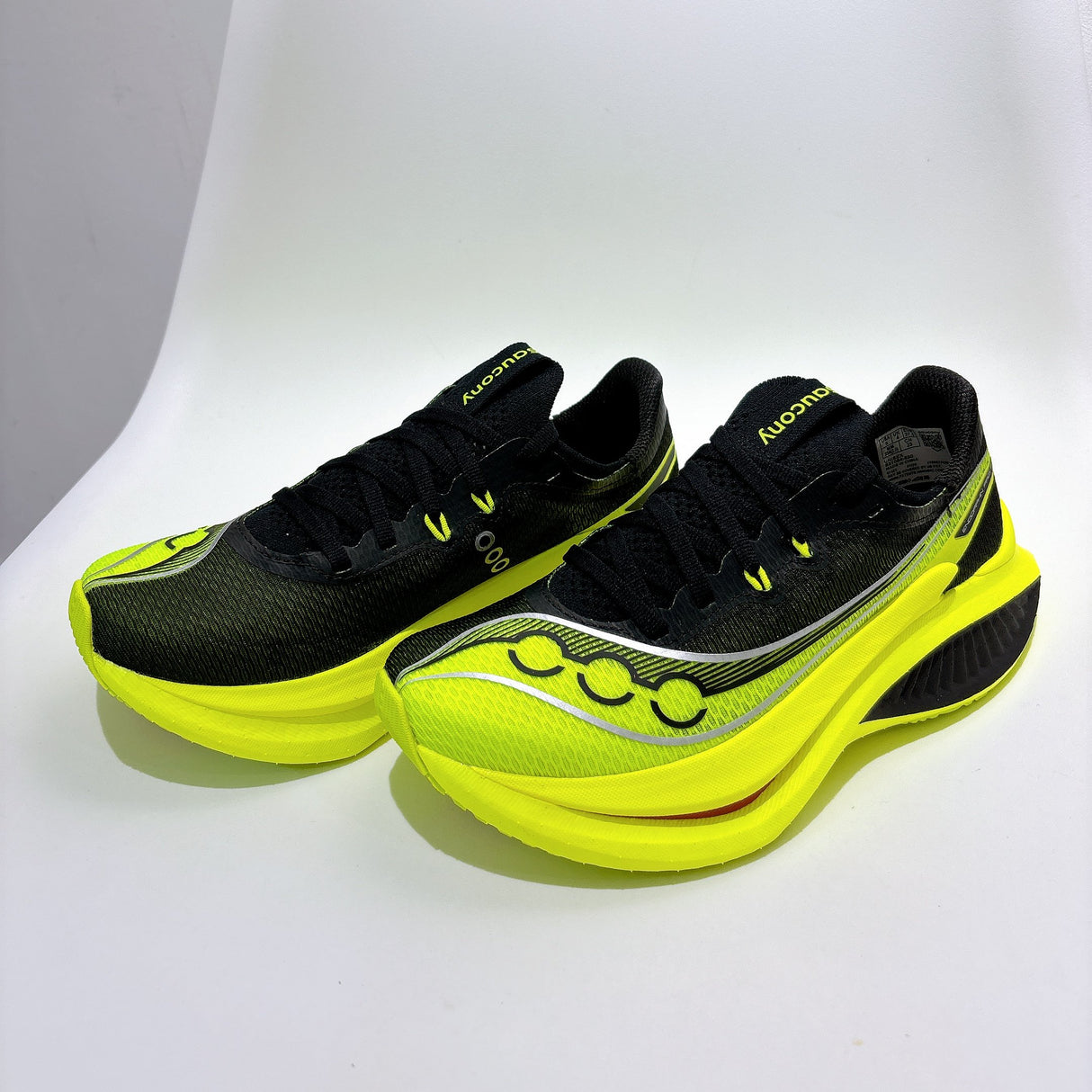 Saucony - Saucony Unisex's Endorphin Pro 5 Road Running Shoes - Cam2 