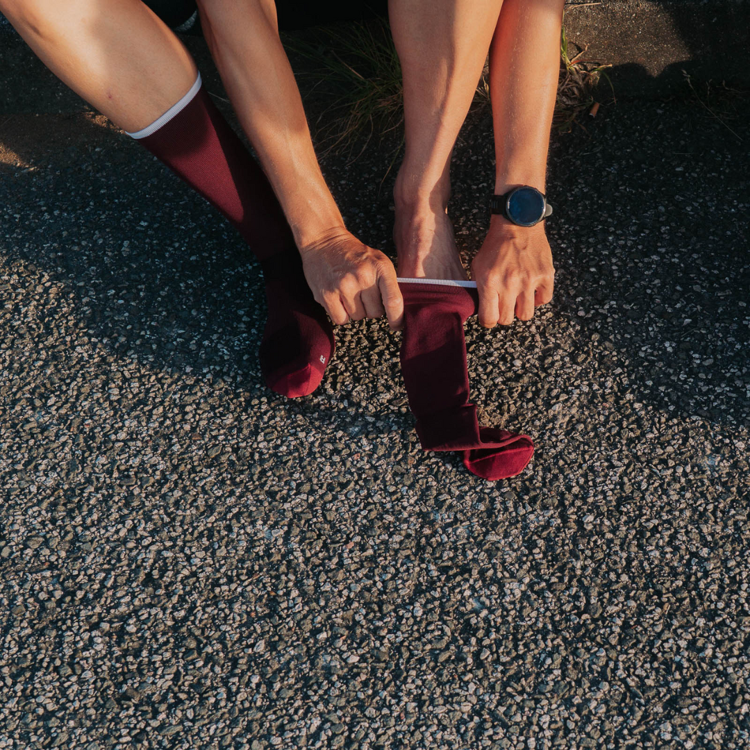 Incylence - Incylence Ultralight Pure V1 High-Cut Running Socks - Cam2 