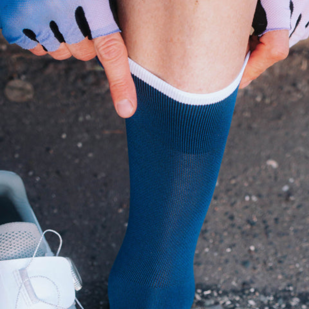 Incylence - Incylence Ultralight Pure V1 High-Cut Running Socks - Cam2 