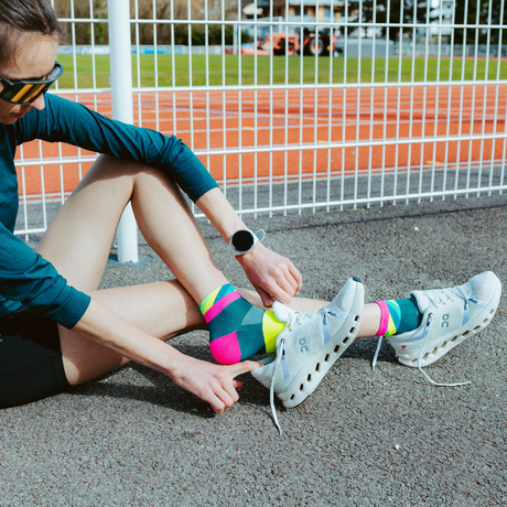 Incylence - Incylence Ultralight Strides Low-Cut Running Socks - Cam2 