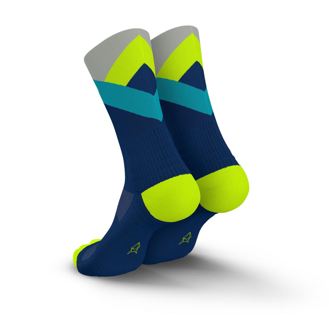 Incylence - Incylence Ultralight Trail Summits High-Cut Running Socks - Cam2 