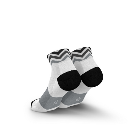 Incylence - Incylence Ultralight Waves Low-Cut Running Socks - Cam2 