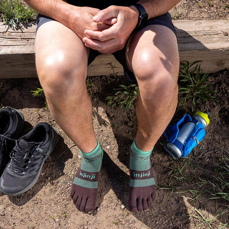 Injinji - injinji Unisex's Trail Midweight Mini-Crew Socks (213130) - Cam2 