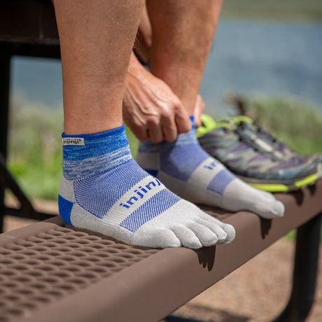 Injinji - injinji Unisex's Trail Midweight Mini-Crew Socks (213130) - Cam2 