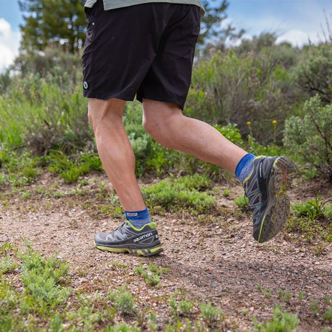 injinji Unisex's Trail Midweight Mini-Crew Socks (213130)