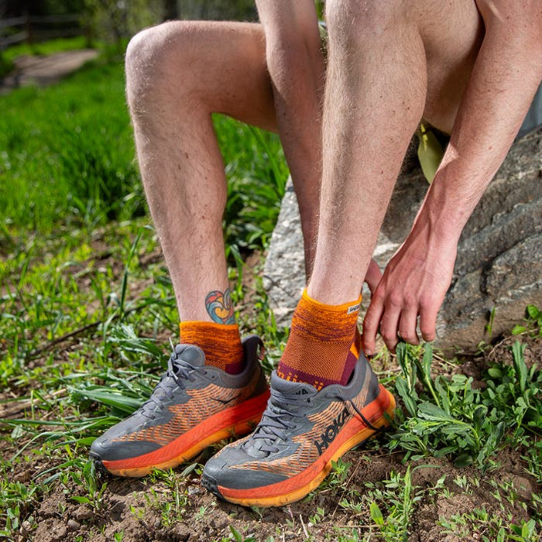 injinji Unisex's Trail Midweight Mini-Crew Socks (213130)