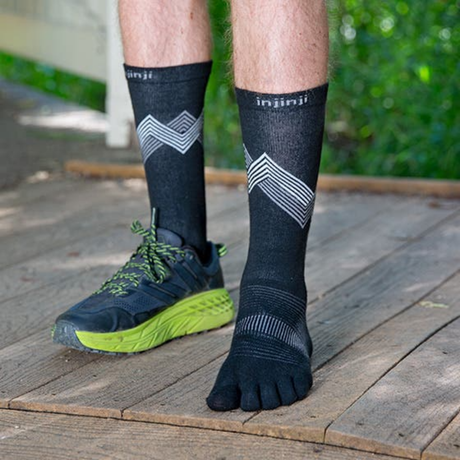 Injinji - injinji Unisex's Run Lightweight Crew Socks (281170) - Cam2 