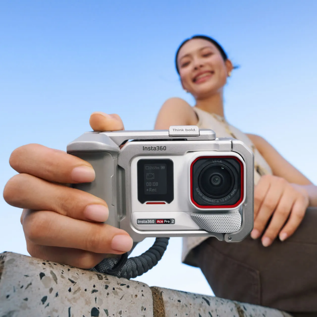 Insta360 Ace Pro 2 Standard Bundle With Xplorer Bundle