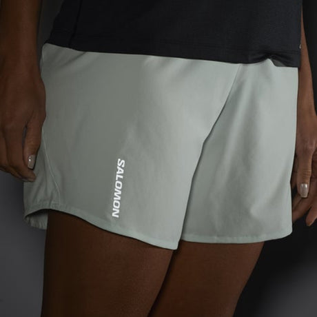 Salomon - Salomon Women's Cross 5 In Shorts (LC2264000) - Cam2 