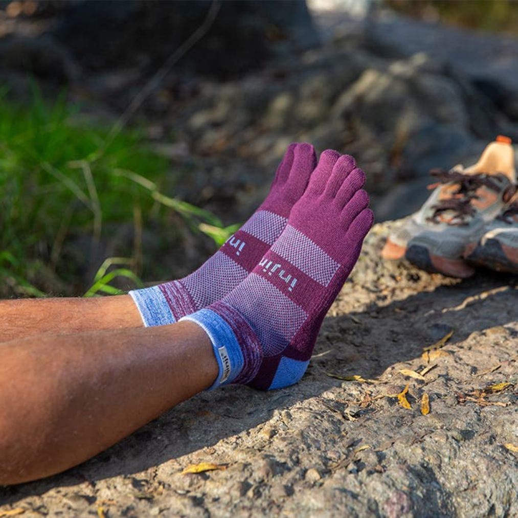 injinji Unisex's Trail Midweight Mini-Crew Socks (213130)