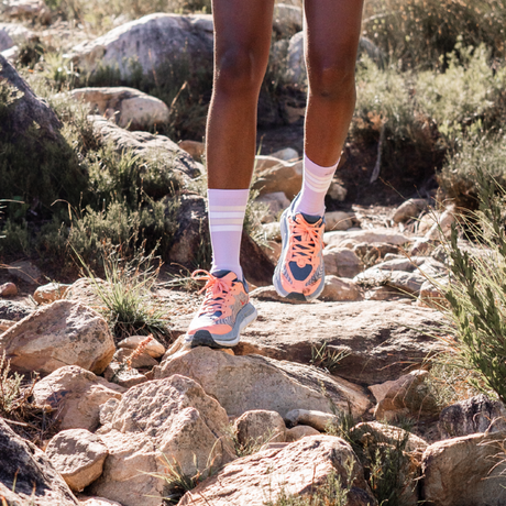Versus - Versus Wild Flower Trail Run Socks - Cam2 