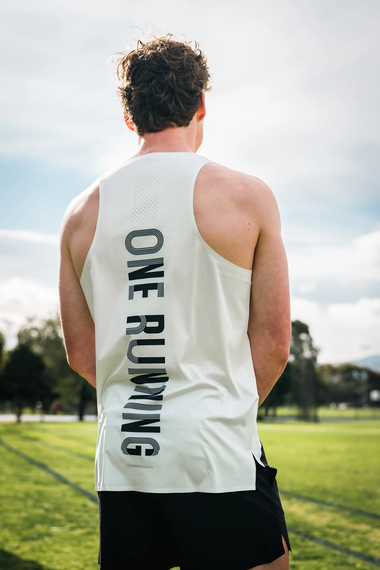 One Running Men's Victory Speed ​​Tech Singlet Eclipse