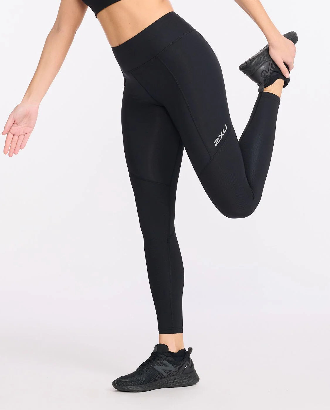 2XU Women's Aero Vent Mid-Rise Compression Tights