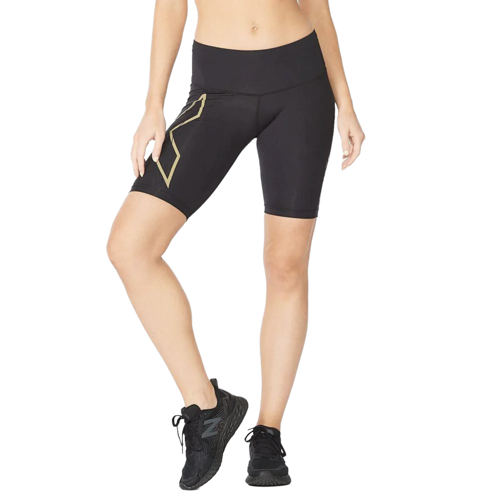 2XU Women's Light Speed Mid-Rise Compression Shorts (Black/ Gold Reflective) - Cam2
