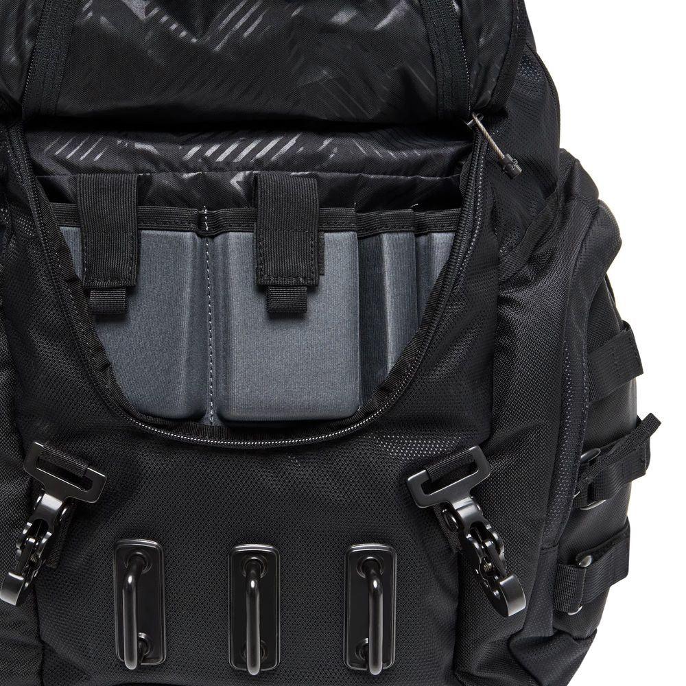 Oakley “Kitchen Sink” good backpack