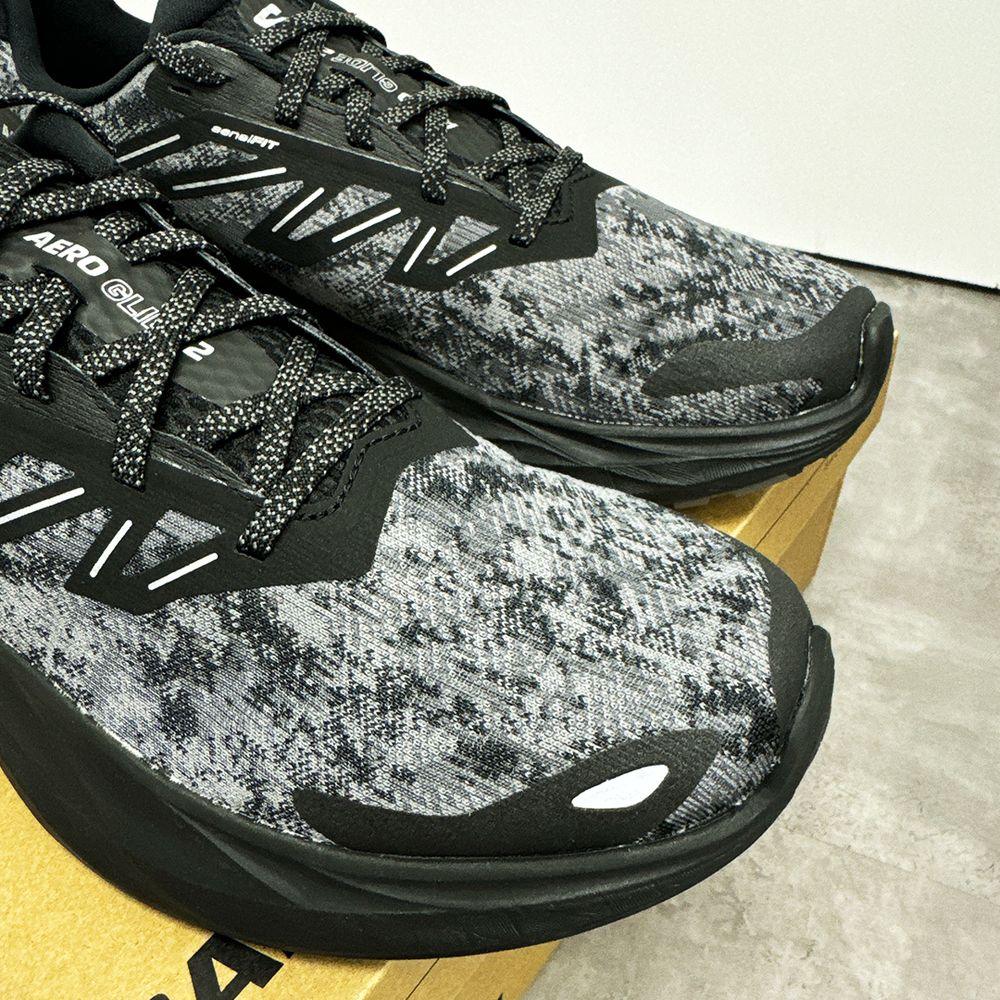 ランニングシューズ AERO GLIDE 2 ブラック/ファントム/ゴウストグレー