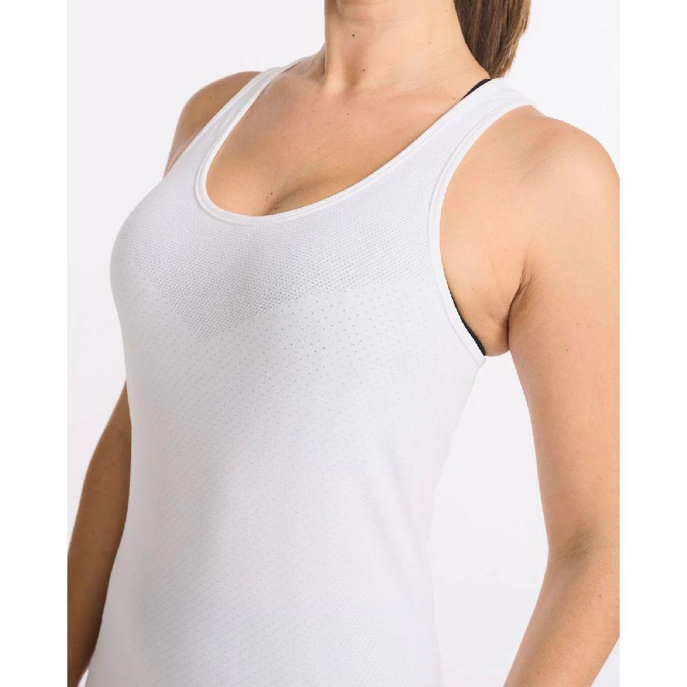 2XU Women's Motion Tech Singlet - Cam2