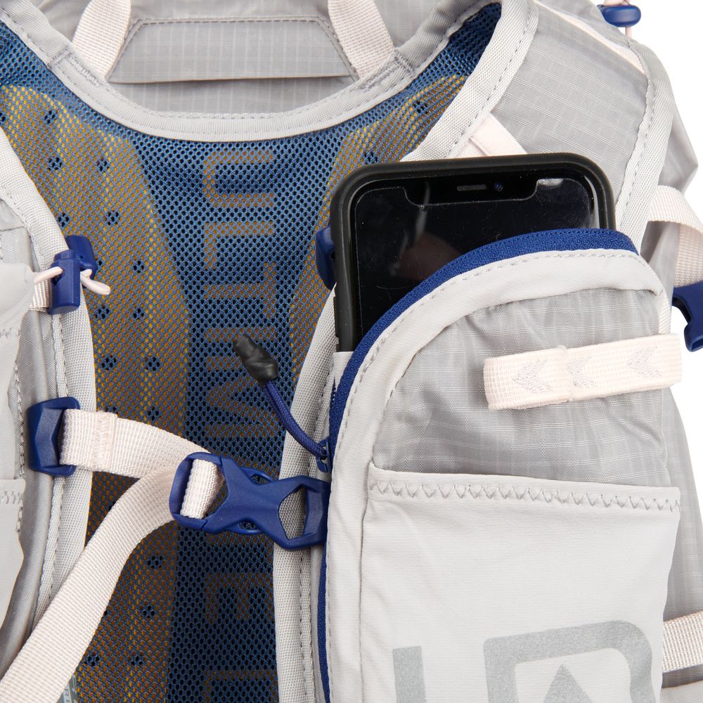 Ultimate Direction Women's Fastpackher 20 - Cam2