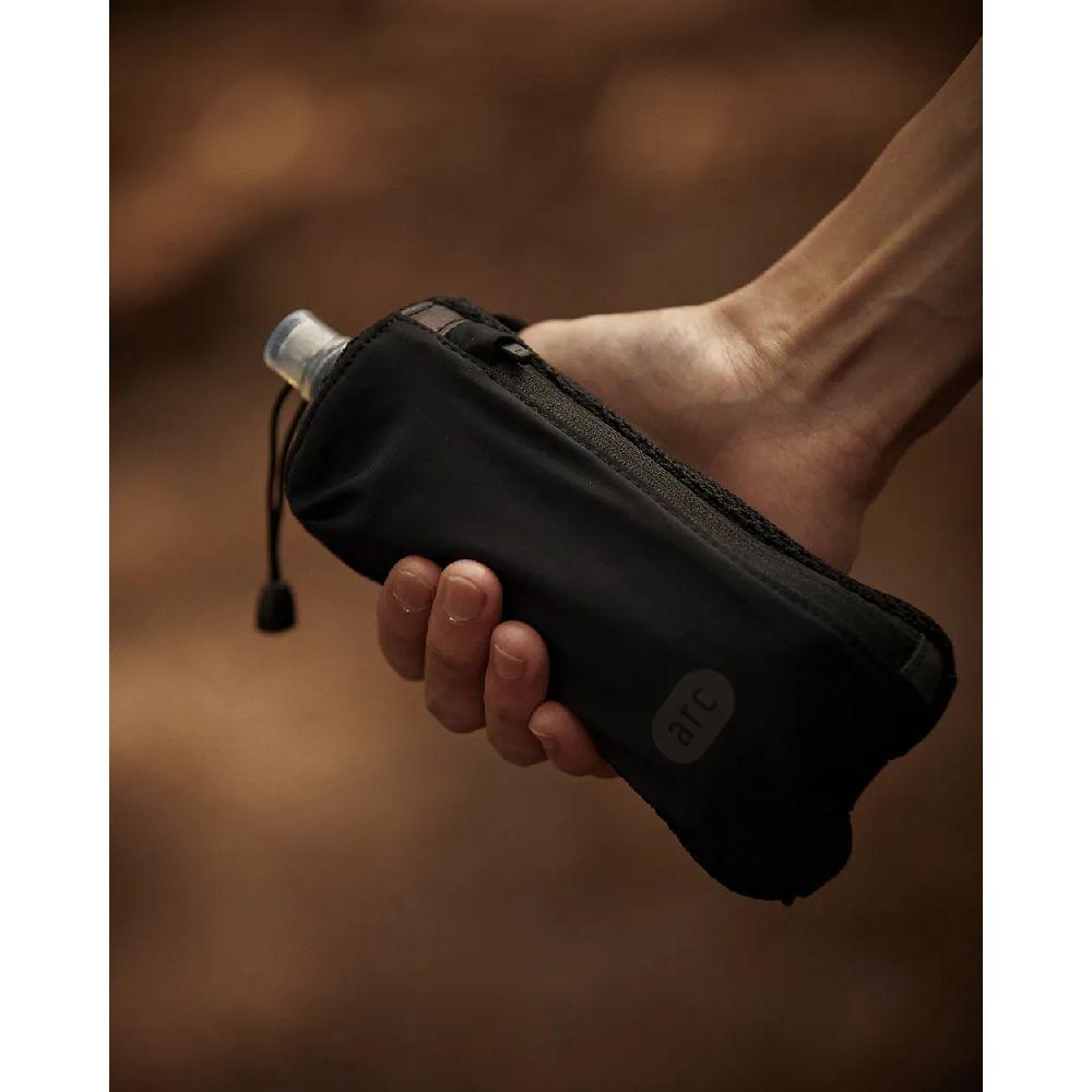 ARC Handheld Bottle Pouch - Cam2