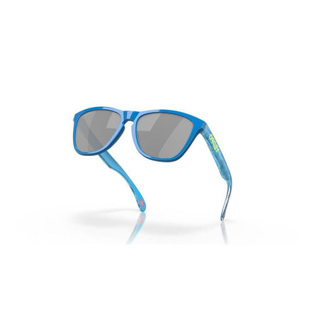 Oakley Frogskins (Low Bridge Fit) Hi Res Polished Sapphire/Prizm Black 0OO9245-9245C9 - Cam2