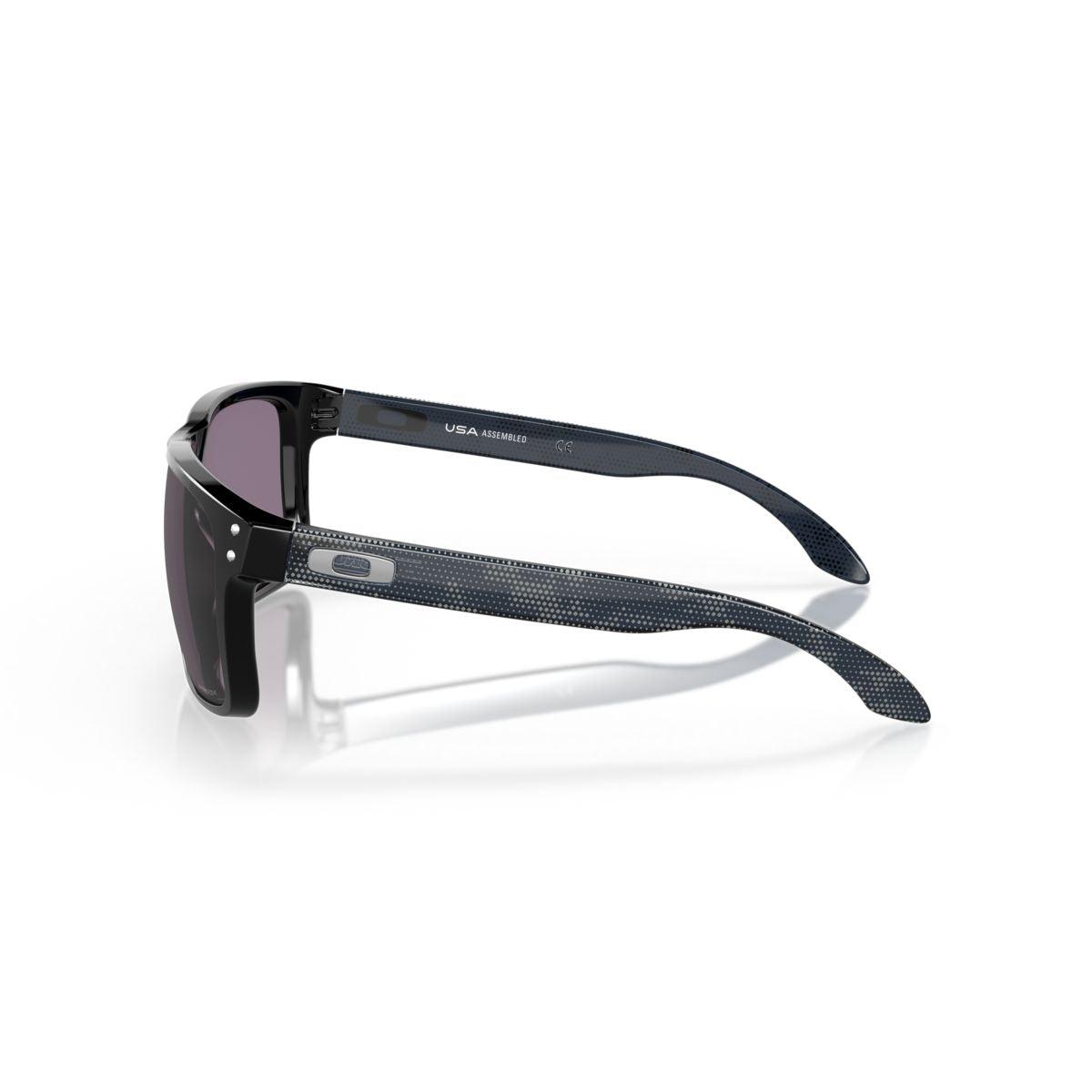 Oakley Holbrook XL Polished Black/Prizm Grey 0OO9417-941727 - Cam2