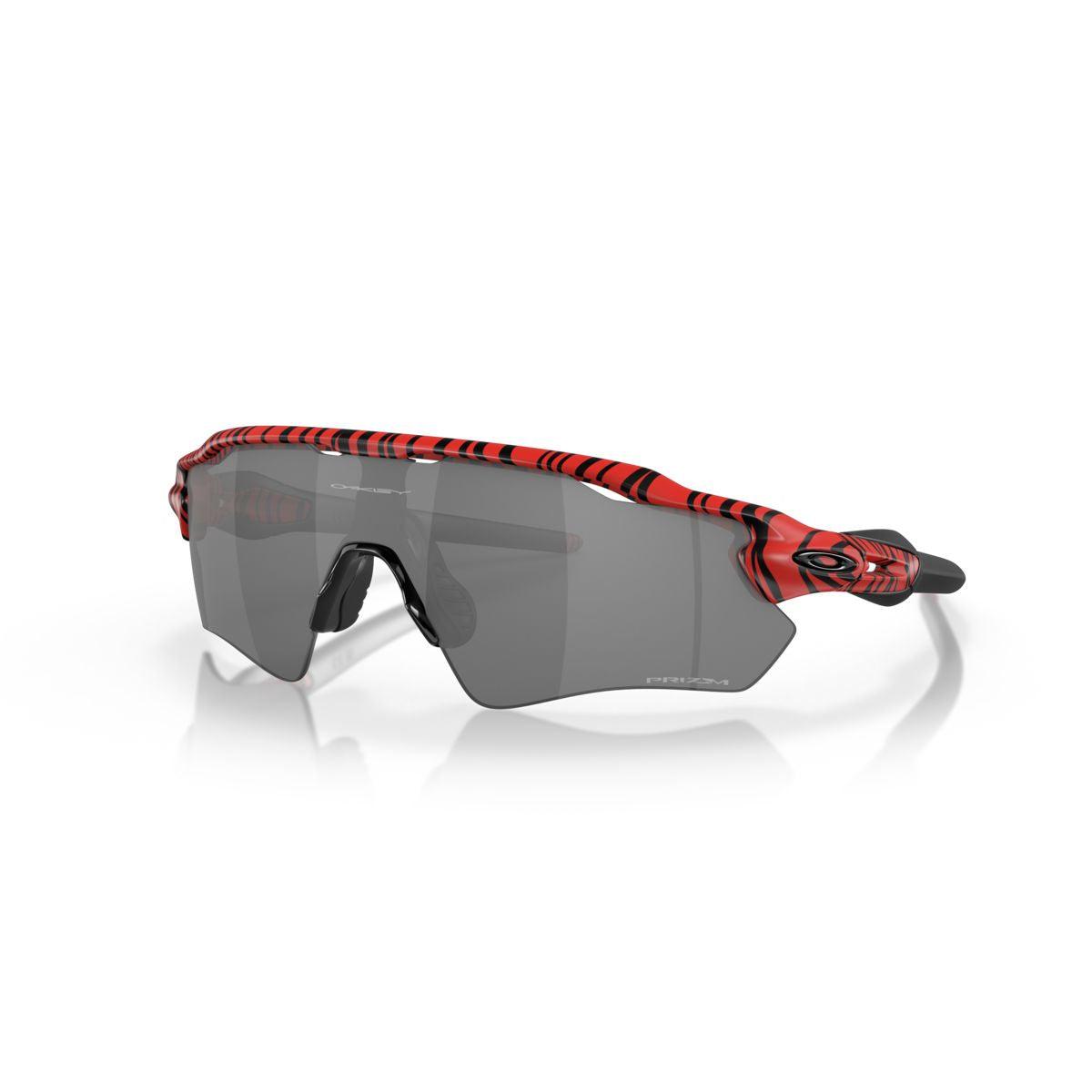 Oakley Radar EV Path Red Tiger/Prizm Black 0OO9208-9208D1 - Cam2