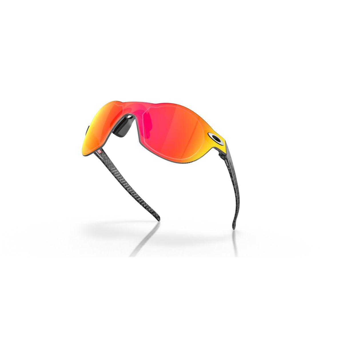 Oakley Re:subzero Carbon Fiber/Prizm Ruby 0OO9098-909802 - Cam2