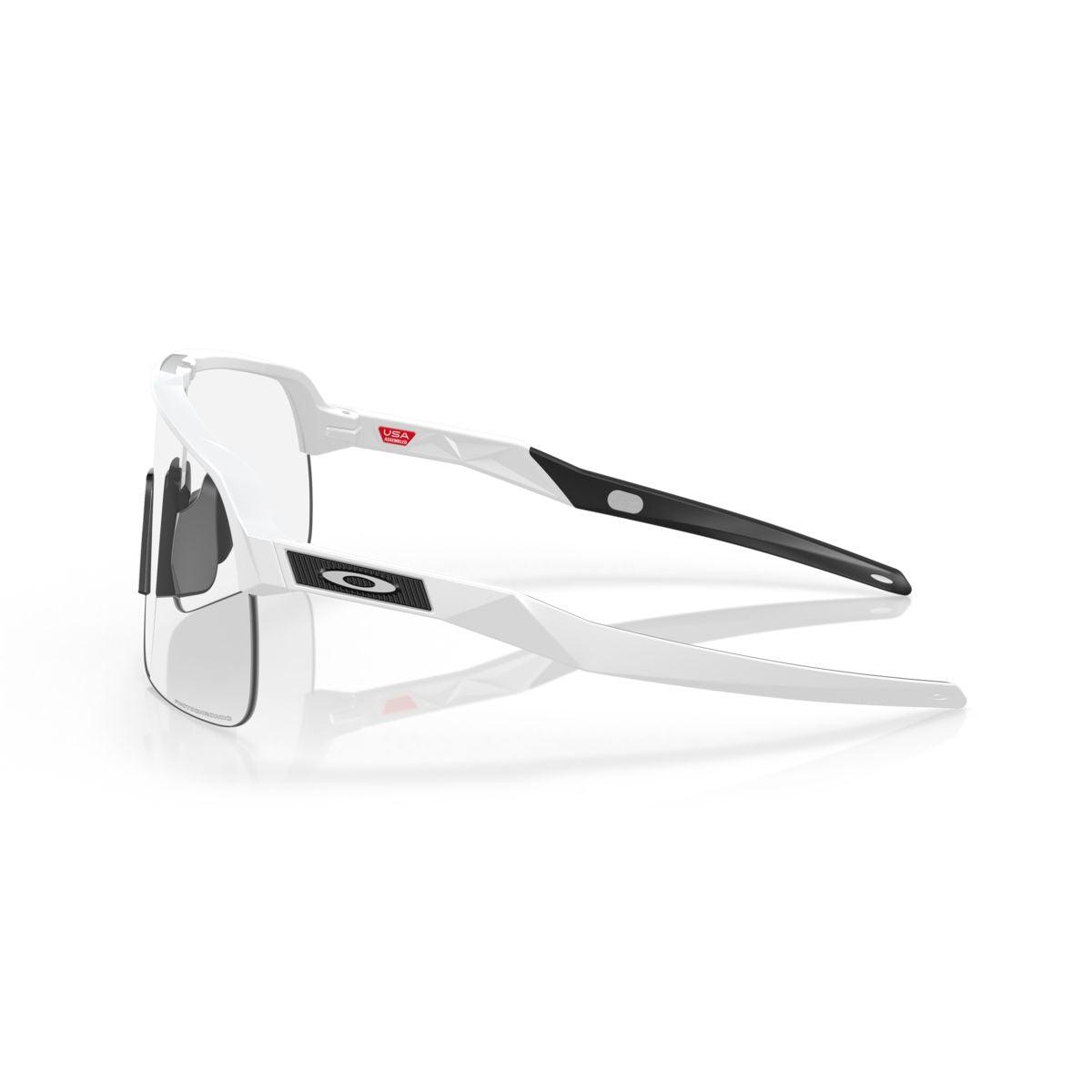 Oakley Sutro Lite (Low Bridge Fit) Matte White/Clear To Black Iridium Photochromic 0OO9463A-946319