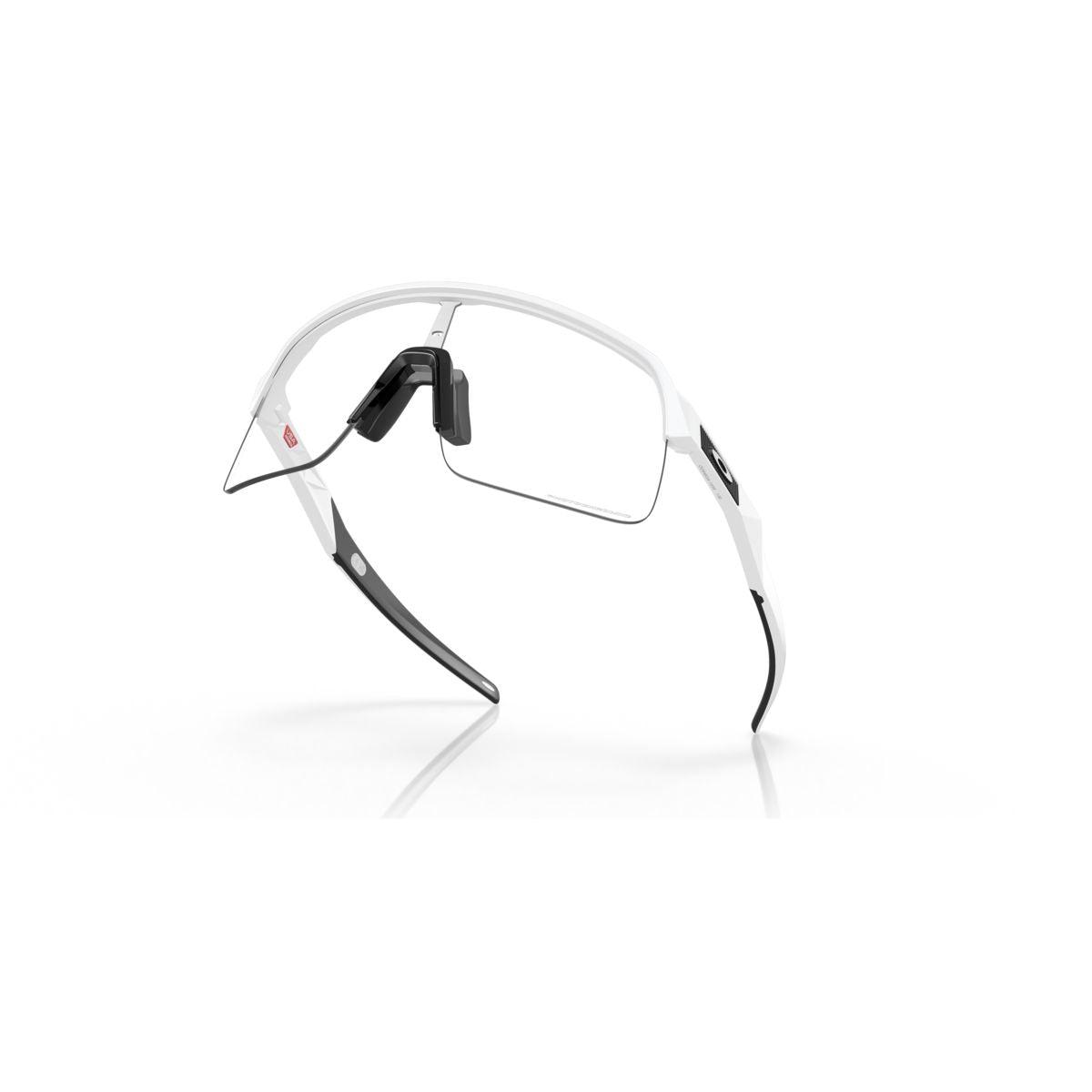 Oakley Sutro Lite (Low Bridge Fit) Matte White/Clear To Black Iridium Photochromic 0OO9463A-946319