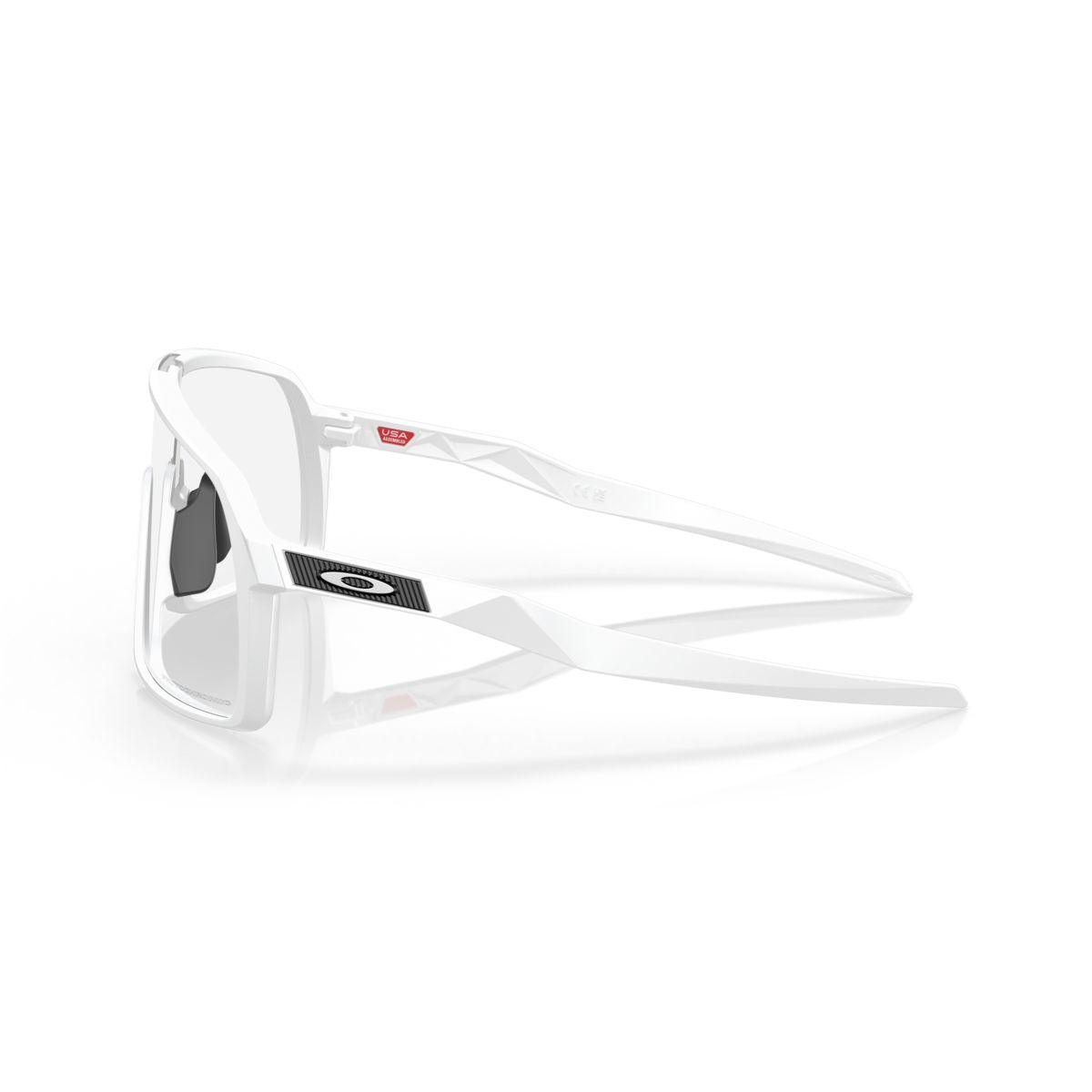 Oakley Sutro (Low Bridge Fit) Matte White/Clear To Black Iridium Photochromic 0OO9406A-940634